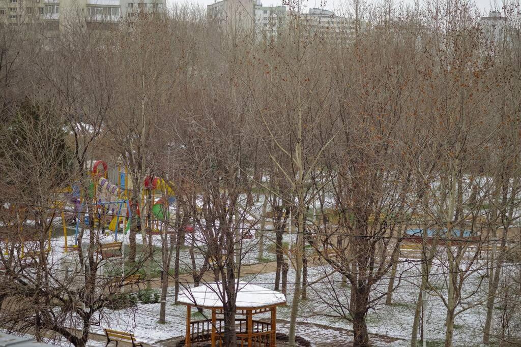 Elegant Vibes Apartment Next To Obor Market Bucarest Esterno foto
