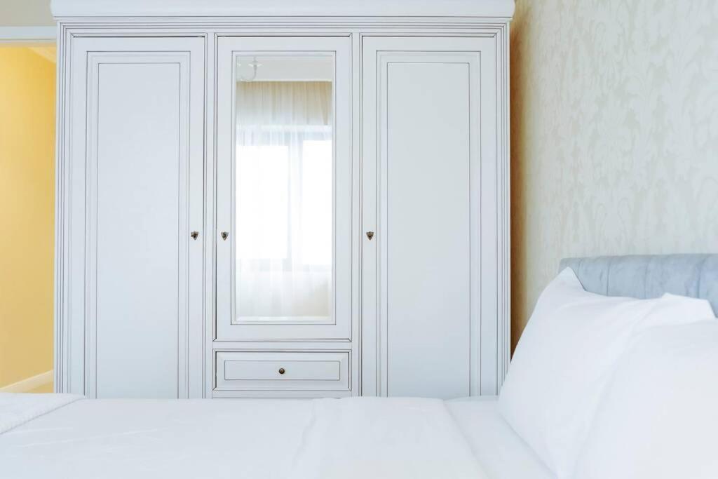 Elegant Vibes Apartment Next To Obor Market Bucarest Esterno foto