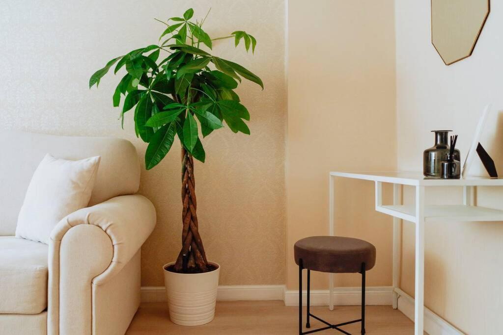 Elegant Vibes Apartment Next To Obor Market Bucarest Esterno foto